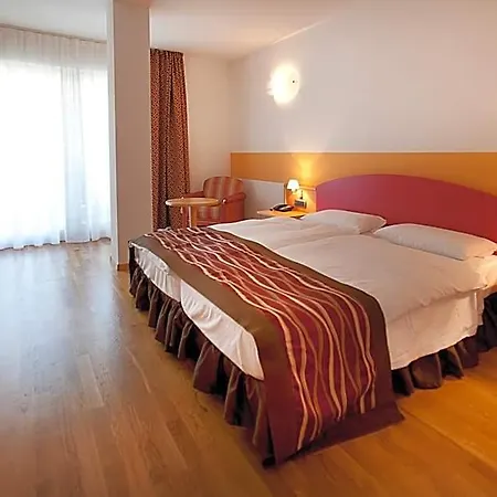 Hotel Baia 4*